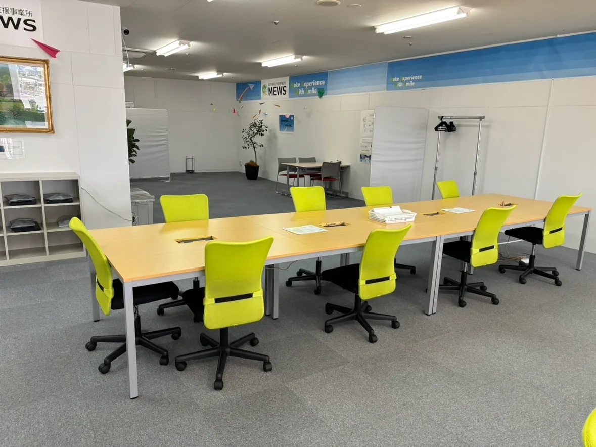 事業所の作業スペース